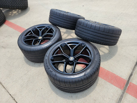 19" Lamborghini Huracan LP580 OEM wheels rims tires OE Kari Texas Truck Tire