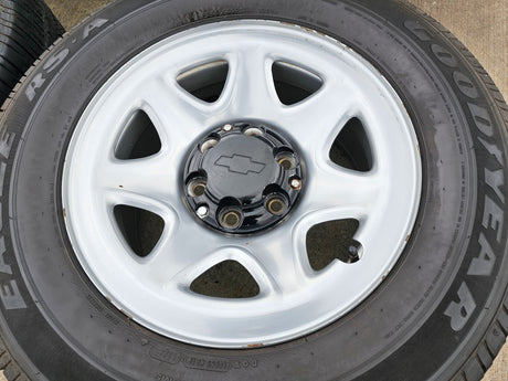 17" Chevy Tahoe PPV OEM Police Package 8111 wheels rims tires Texas Truck Tire