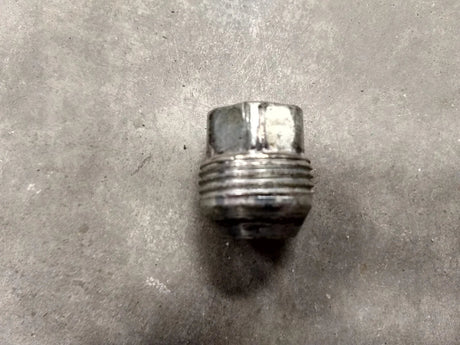 (24) OEM GM lug nuts open end threaded 1500 Chevy Silverado GMC Cadillac 14x1.5 Texas Truck Tire