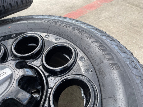 20" Ford F-250 F-350 OEM black Lariat 10299 10484 wheels rims 2024 2025 2026 Texas Truck Tire