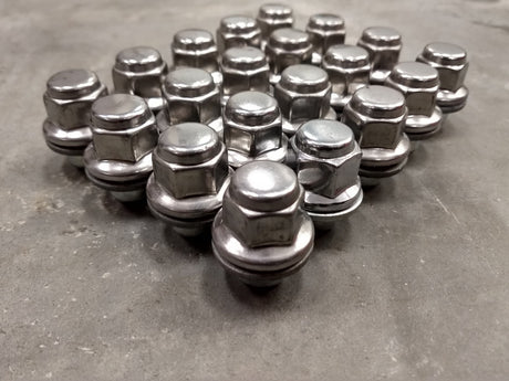 (20) 12x1.5 OEM Toyota Camry lug nuts polished Avalon Corolla Rav-4 Lexus RX350 Texas Truck Tire