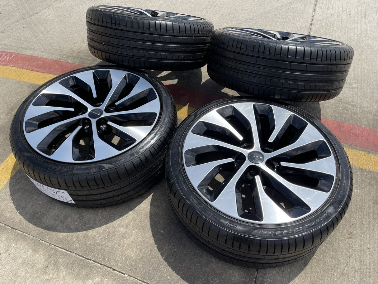 21" Lucid Air Grand Touring OEM 95542 95543 wheels rims black tires DISCOUNTED Texas Truck Tire