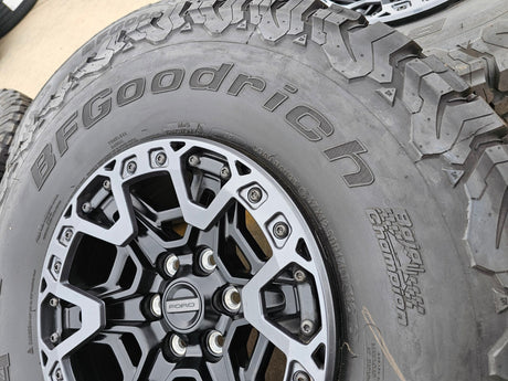 (5) 17" Ford F-150 Raptor R OEM BEADLOCK rims wheels 2024 2025 2026 BFG NEW Texas Truck Tire