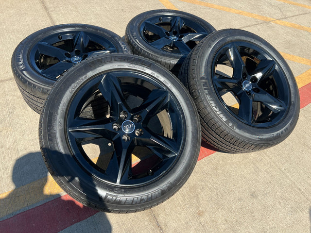 19" Audi Q7 Q8 OEM wheels rims 97749 VW Atlas Q5 MICHELIN NEW Texas Truck Tire