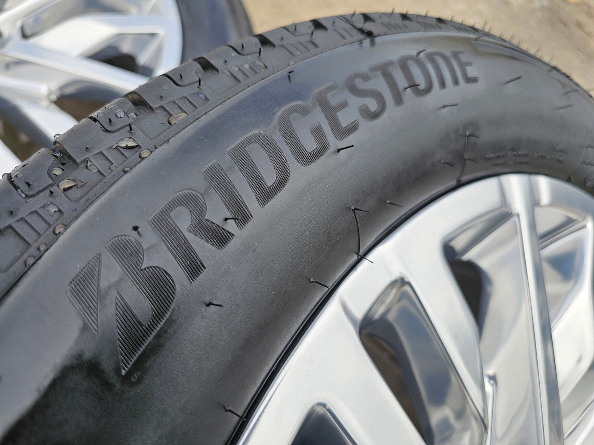 22" GMC Sierra Yukon DENALI Silverado OEM 5921 wheels rims 2024 2025 2026 NEW Texas Truck Tire