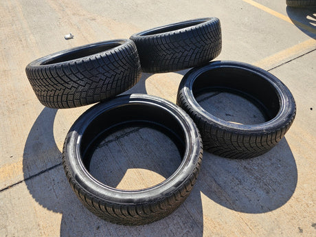 (4) 225/40/19 Pirelli Cinturato Weather Active tires M+S Texas Truck Tire