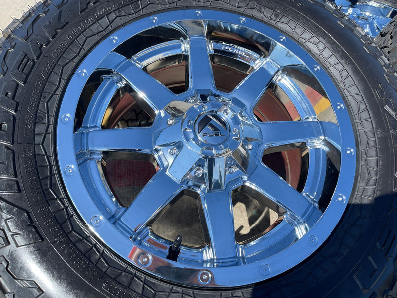 18x9 18" Fuel Maverick D536 Chevy Silverado F-150 RAM wheels rims 6x139 6x135 Texas Truck Tire