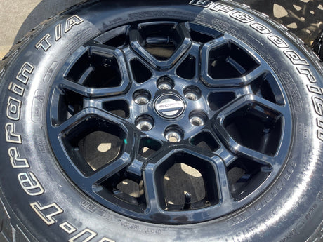 18" Ford F-150 OEM rims wheels 95049 10340 Expedition BFG Texas Truck Tire