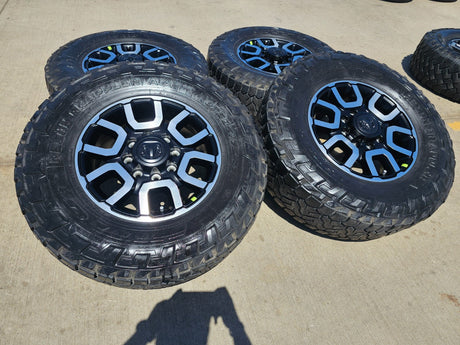 18" Ram 2500 3500 LARAMIE OEM wheels rims 2694 tires 35" NITRO Texas Truck Tire