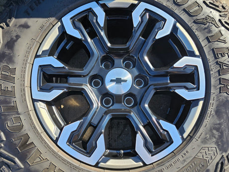 18" Chevy Silverado ZR2 Tahoe TRAIL BOSS Sierra OEM 95415 wheels rims GOODYEAR Texas Truck Tire