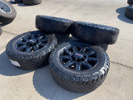 20" GMC Sierra AT4X 2500 3500 OEM 14137 5963 wheels rims Silverado BFG KO3 A/T Texas Truck Tire