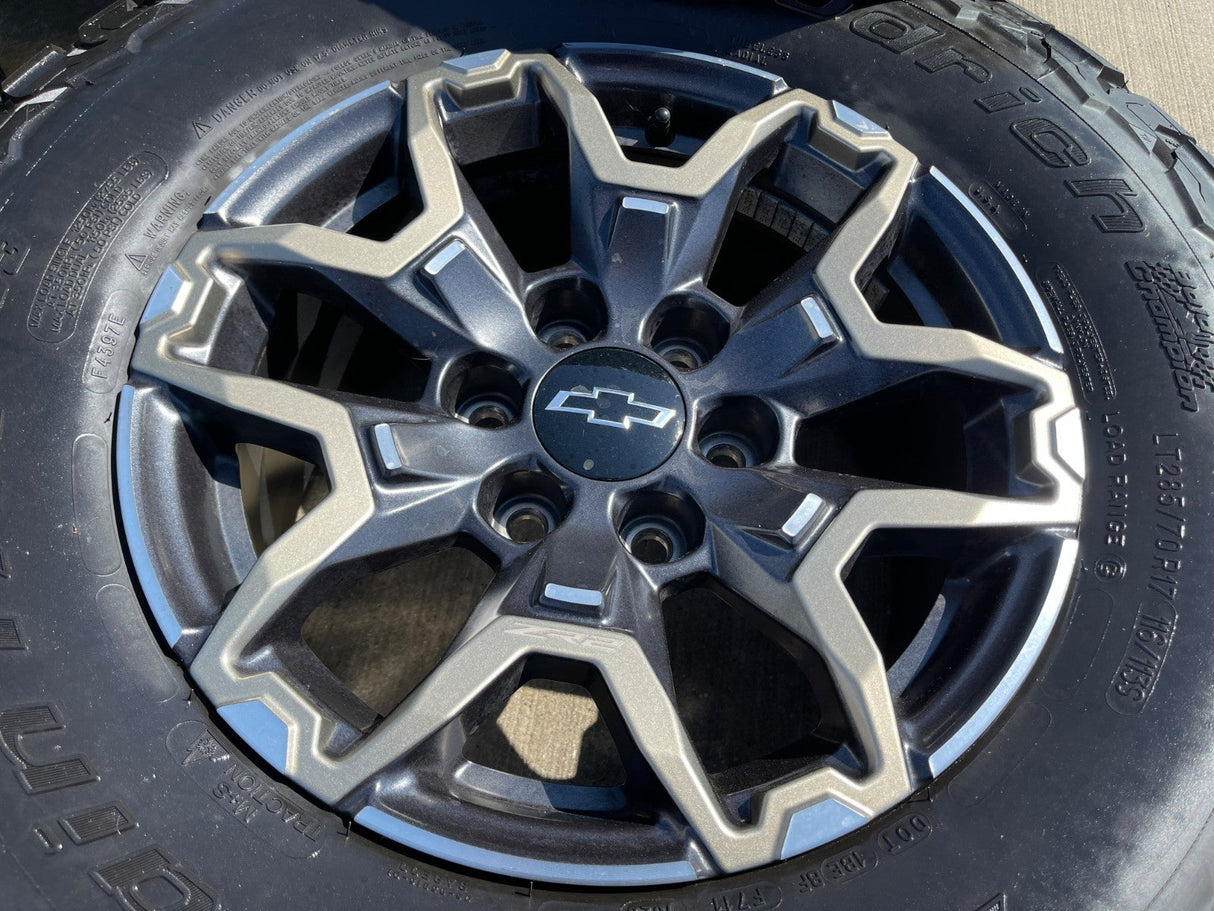 17" Chevy Silverado ZR2 OEM 95751 Beadlock wheels rims Colorado Sierra NEW BFG Texas Truck Tire