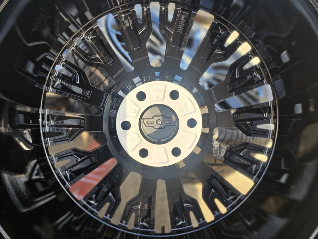 24" Chevy Tahoe Silverado OEM High Country wheels rims 2025 2026 NEW MICHELIN Texas Truck Tire