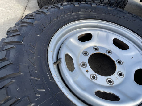 17" Ford F-250 F-350 OEM 3828 wheels rims tires NITRO GRAPLER M/T 33" Texas Truck Tire