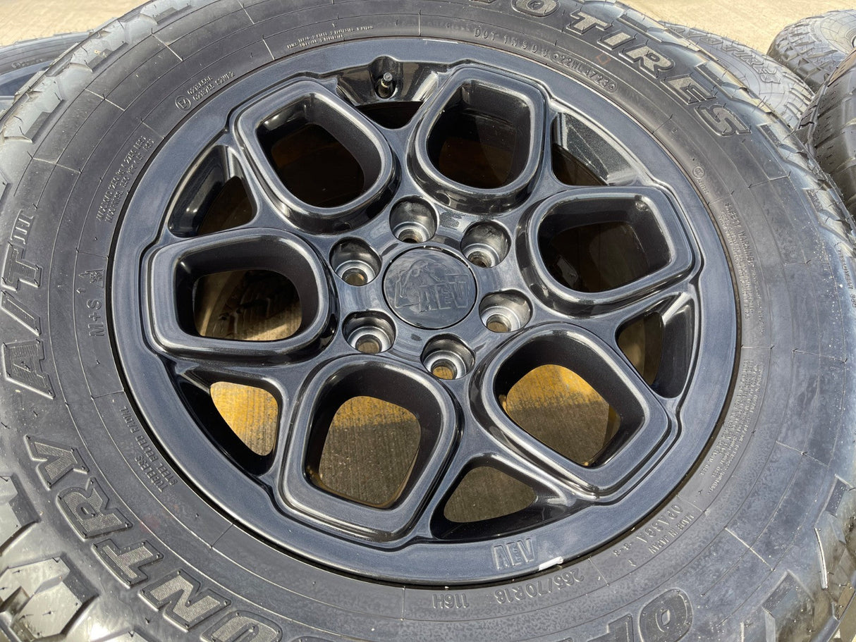 (5) 18" AEV SALTA GMC Sierra AT4X Chevy Silverado OEM rims wheels TOYO A/T3 Texas Truck Tire