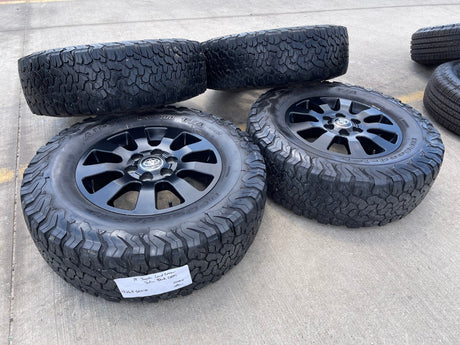 18" Toyota Land Cruiser OEM wheels rims 95952 Tundra Sequoia BFG KO2 A/T Texas Truck Tire
