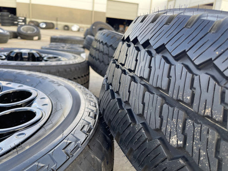 20" Ford F-250 F-350 OEM black Lariat 10299 10484 wheels rims 2024 2025 2026 NEW Texas Truck Tire
