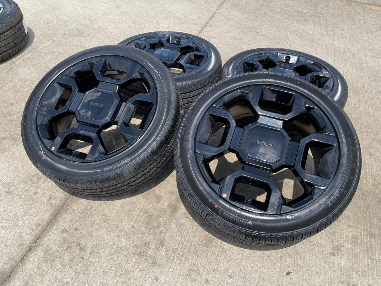 20" Kia Sorento X-PRO OEM wheels rims tires Telluride Sedona 2024 2025 2026 NEW Texas Truck Tire