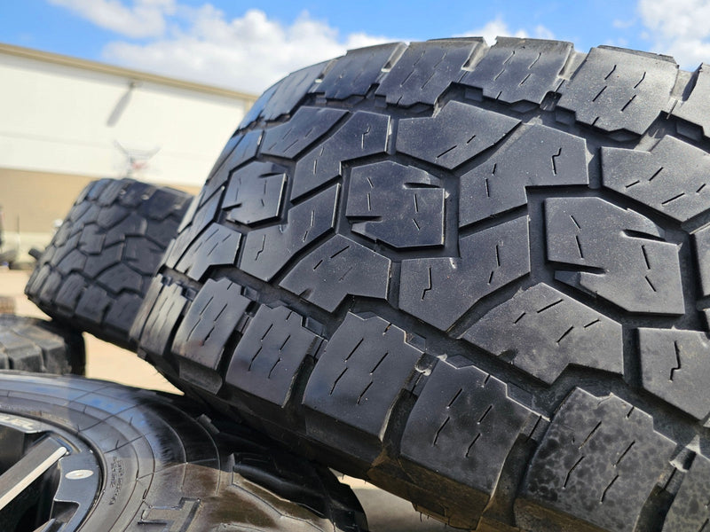 20x10 FUEL Contra D615 Ford F-250 F-350 rims wheels 8x170 -18 TOYO 35" Texas Truck Tire
