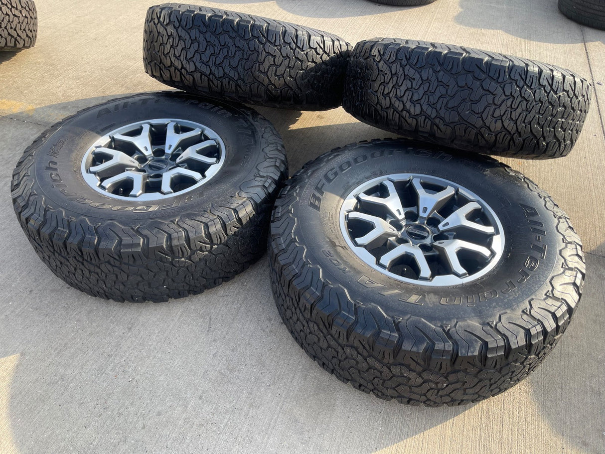 17" Ford F-150 Raptor Bronco OEM rims wheels 10461 tires 37" BFG Texas Truck Tire