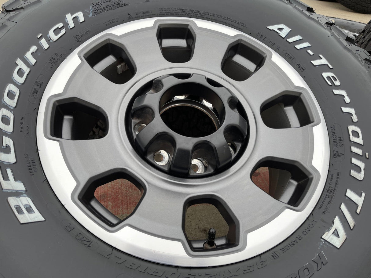 18" Ford F-250 F-350 OEM TREMOR rims wheels 10482 BFG KO2 KO3 A/T 35" Texas Truck Tire