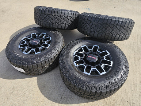 18" GMC Sierra AT4X Chevy Trail Boss 2500 OEM 14136 wheels rims GOODYEAR 35" Texas Truck Tire
