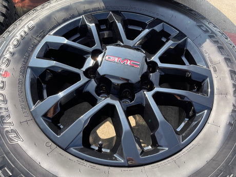 20" Chevy Silverado Trail Boss GMC AT4 2500 OEM 94030 wheels rims NEW A/T Texas Truck Tire