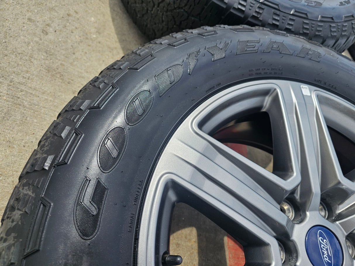 20" Ford F-150 FX-4 Expedition OEM 10172 wheels rims tires Texas Truck Tire