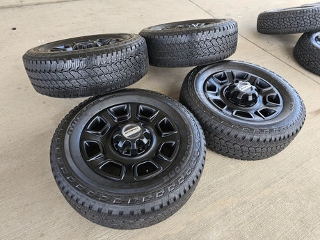 20" Ford F-250 F-350 OEM Lariat Platinum wheels rims 10486 tires 2024 2025 2026 Texas Truck Tire