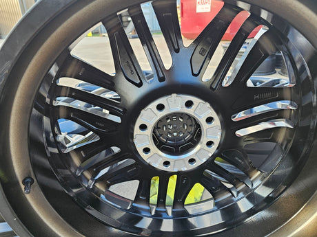 24" Cadillac Escalade IQ Deep Space EV OEM wheels rims Hummer 2500 2025 2026 NEW Texas Truck Tire