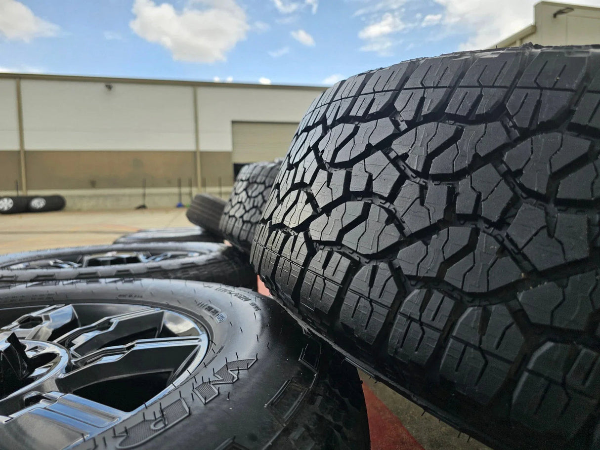 20" GMC Sierra DENALI 2500 3500 OEM 14137 5963 wheels rims Silverado 2025 NEW Texas Truck Tire