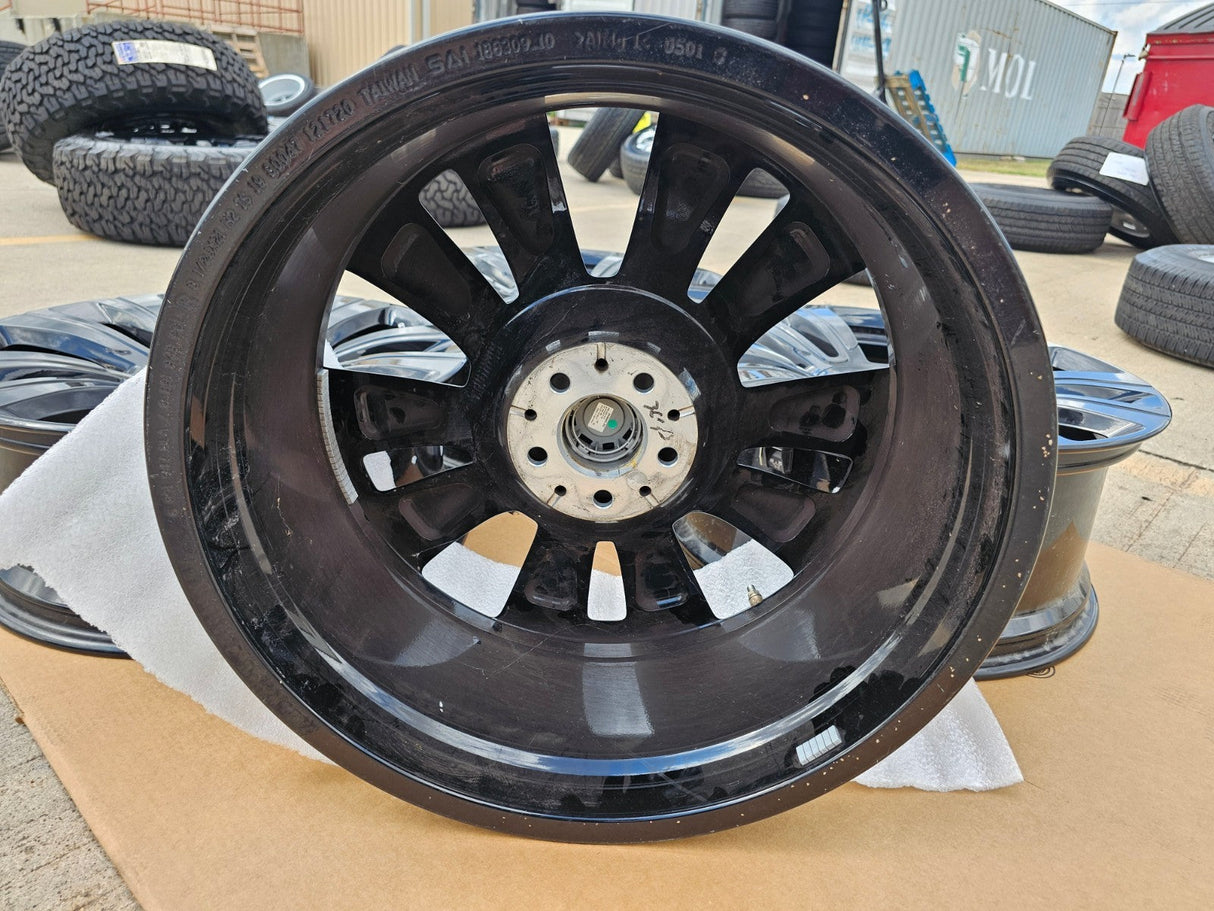 21" Rolls Royce Wraith Ghost Dawn OEM wheels rims 5x120 Texas Truck Tire