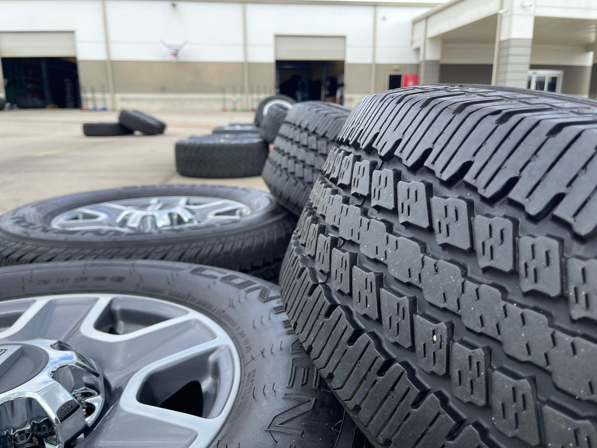 18" Ford F-250 F-350 Lariat FX-4 OEM wheels 10480 10298 tires NICE Texas Truck Tire