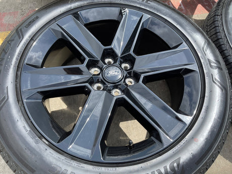 22" Ford F-150 LOBO LARIAT OEM black rim wheel tire Expedition 2026 2027 NEW Texas Truck Tire