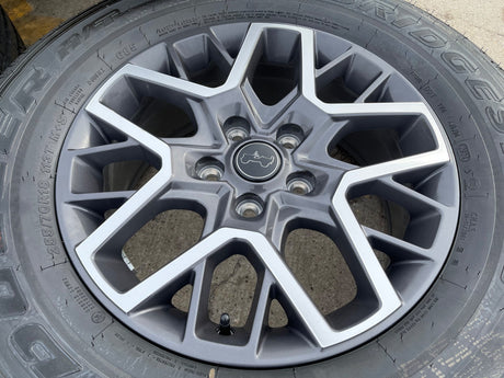 18" Jeep Wrangler Grand Cherokee Gladiator OEM 9331 wheels rims 2025 2026 NEW Texas Truck Tire