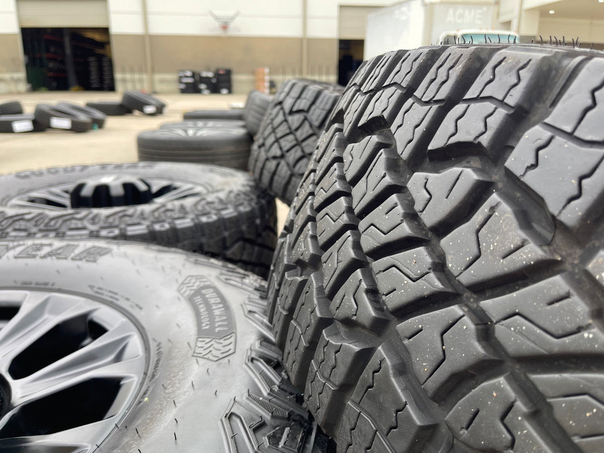 18" Ford F-250 F-350 TREMOR OEM rims wheels 10097 tires GOODYEAR 35" Texas Truck Tire