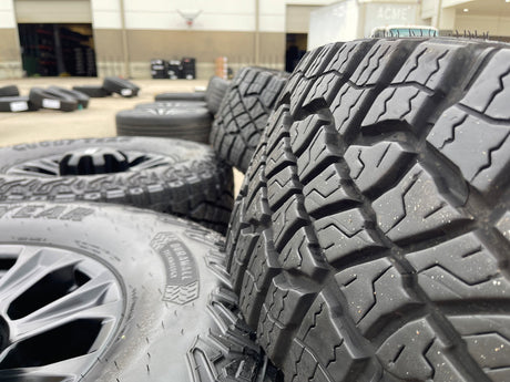 18" Ford F-250 F-350 TREMOR OEM rims wheels 10097 tires GOODYEAR 35" Texas Truck Tire