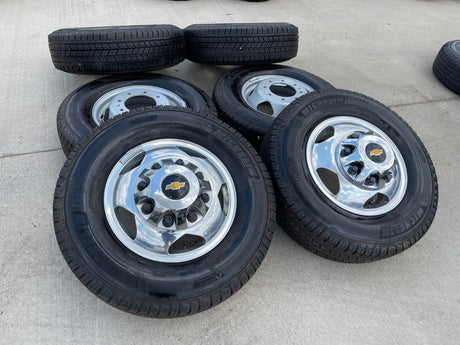 17" Chevy Silverado GMC Sierra 3500 Dually rims wheels OEM 5519 5520 NEW Texas Truck Tire