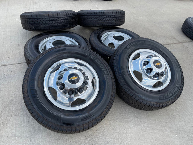 17" Chevy Silverado GMC Sierra 3500 Dually rims wheels OEM 5519 5520 NEW Texas Truck Tire