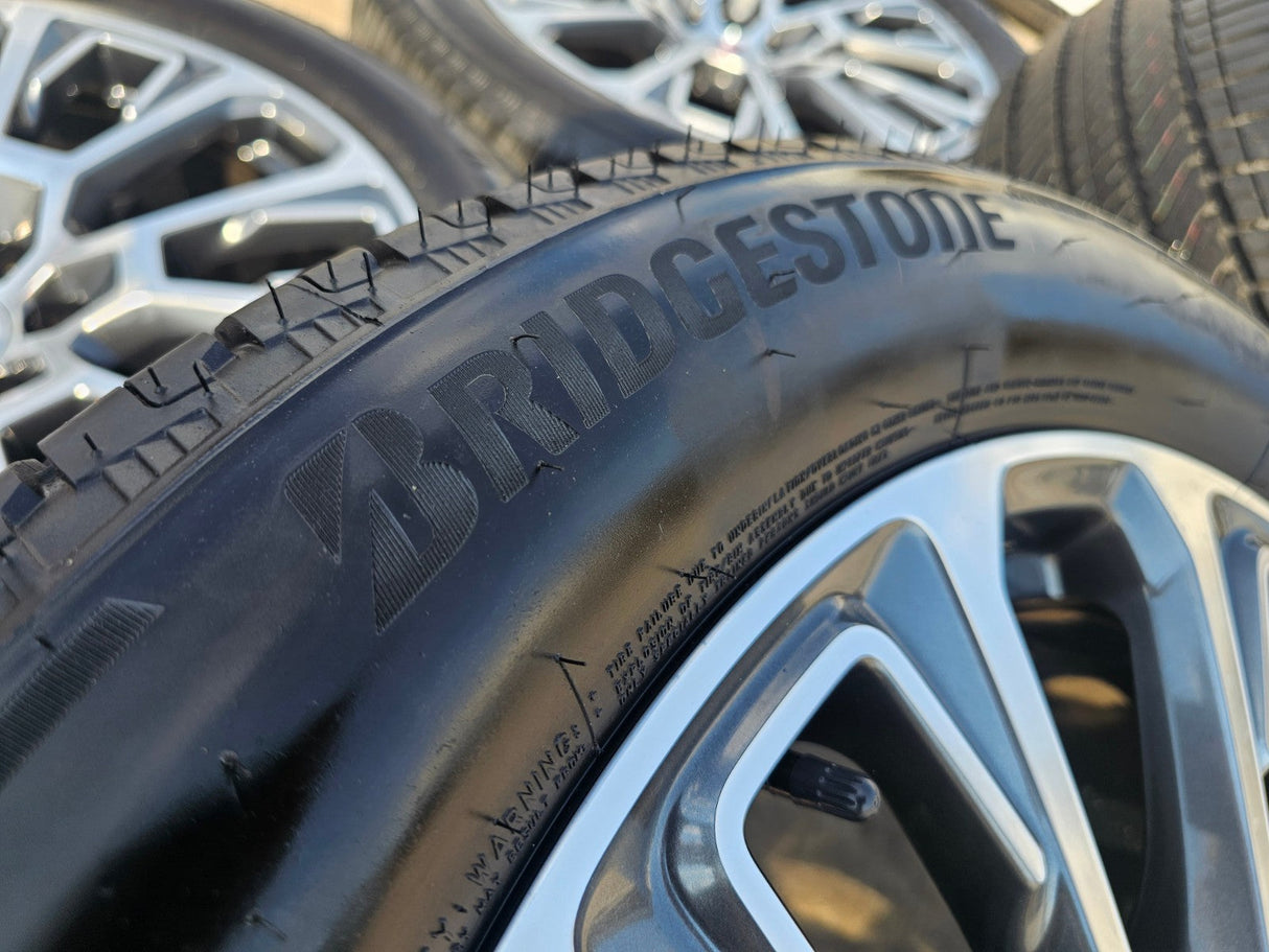 22" GMC Yukon Sierra DENALI OEM wheels rims Tahoe 2024 2025 2026 NEW Texas Truck Tire