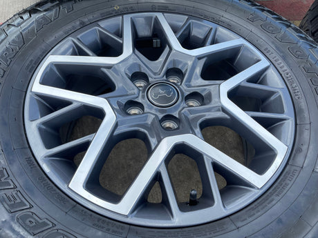 18" Jeep Grand Cherokee OEM 9331 wheels rims Wrangler Gladiator 2024 2025 NEW Texas Truck Tire
