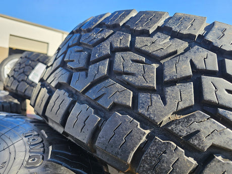 17" Ford F-250 F-350 OEM 10096 TREMOR wheels rims tires TOYO A/T3 34" Texas Truck Tire