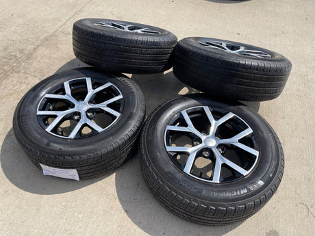 18" Jeep Grand Cherokee L OEM wheels rims 9285 95198 Durango MICHELIN Texas Truck Tire