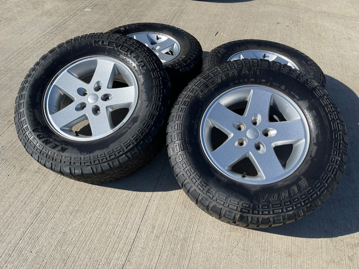 17" Jeep Gladiator OEM wheels rims 9074 Wrangler Kenda Klever A/T Texas Truck Tire