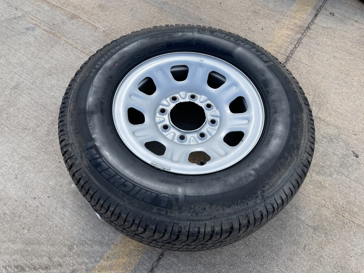 18" Chevy Silverado GMC Sierra 2500 3500 OEM 8096 wheel rim spare MICHELIN NEW Texas Truck Tire