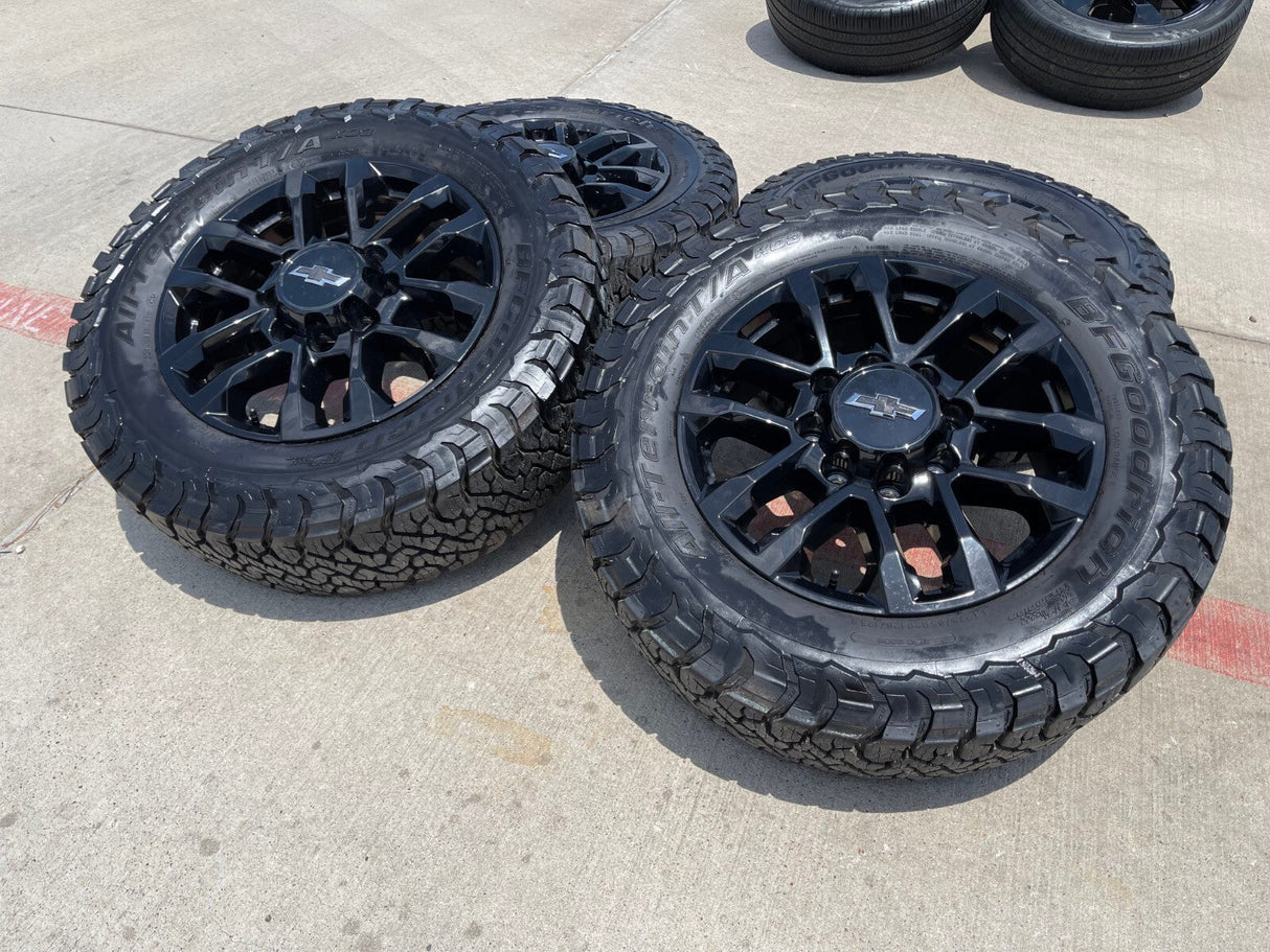 20" Chevy Silverado Trail Boss GMC AT4 2500 OEM 94030 wheels rims NEW BFG KO3 Texas Truck Tire