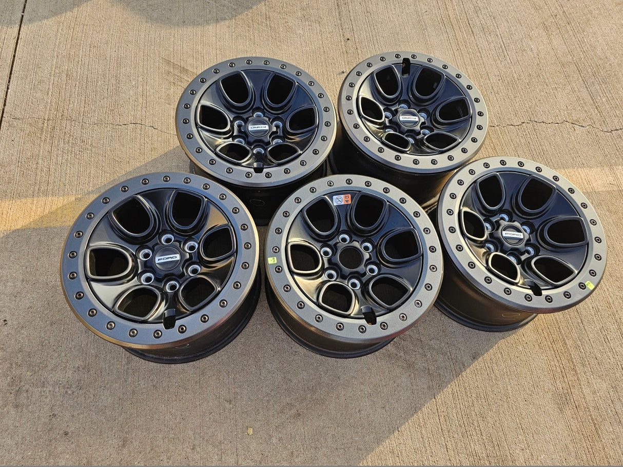 (5) 17" Ford F-150 Raptor OEM BEADLOCK rims wheels 10459 95210 NEW Texas Truck Tire