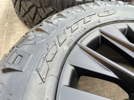 20" Toyota Land Cruiser Tundra OEM wheels rims 10545 Lexus GX550 LX600 NEW Texas Truck Tire