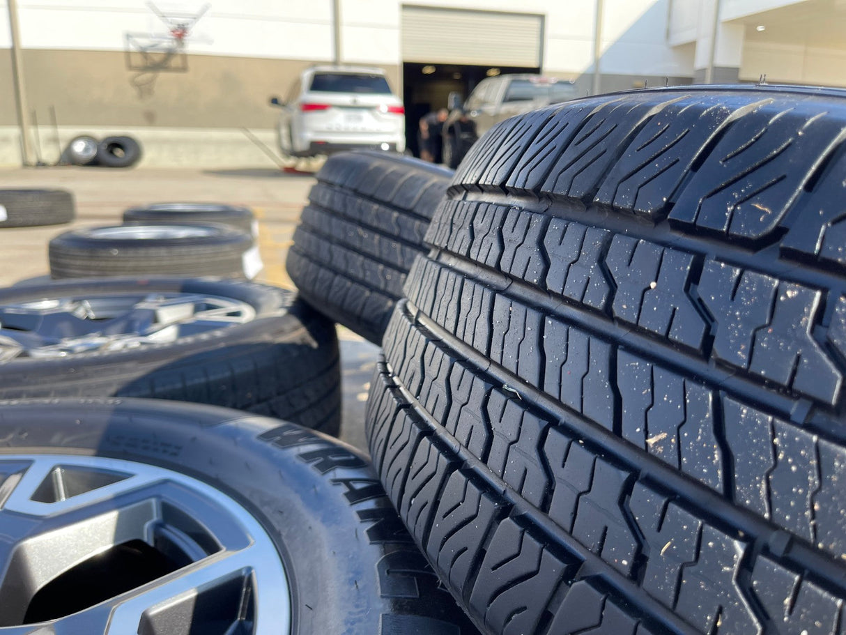 20" Ford F-150 LARIAT OEM 95864 rims wheels Expedition 2024 2025 2026 GOODYEAR Texas Truck Tire