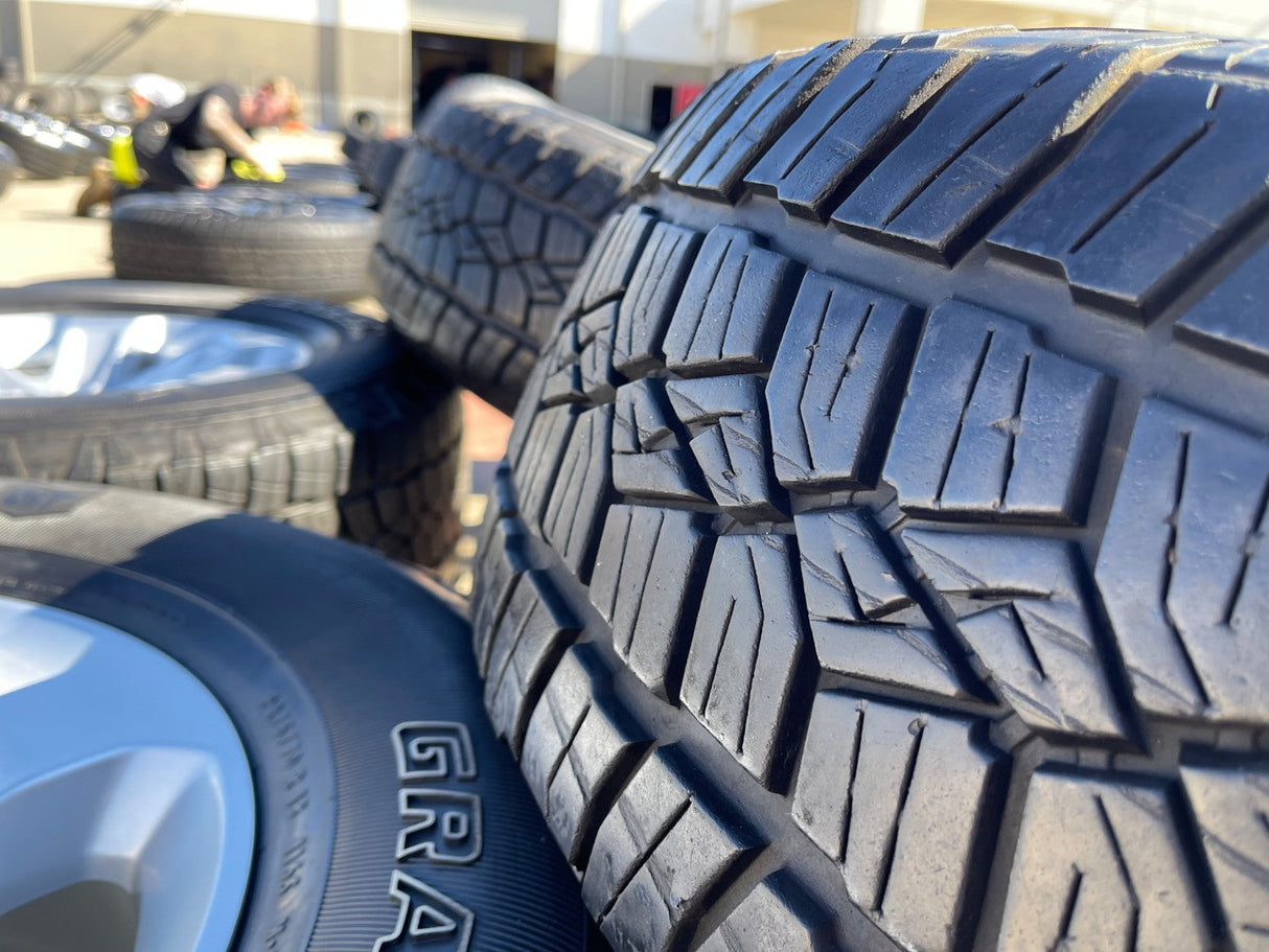 18" Dodge Ram 1500 OEM wheels rims 2672 tires GENERAL A/TP Texas Truck Tire